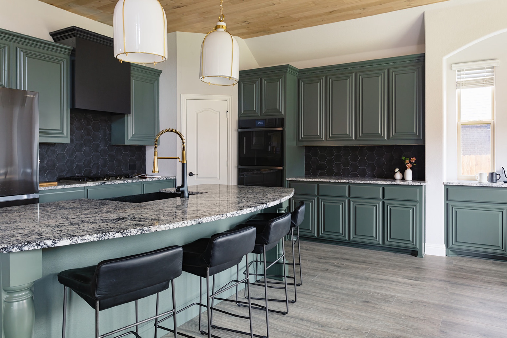 Kitchen renovation by 940 Interiors, Dallas